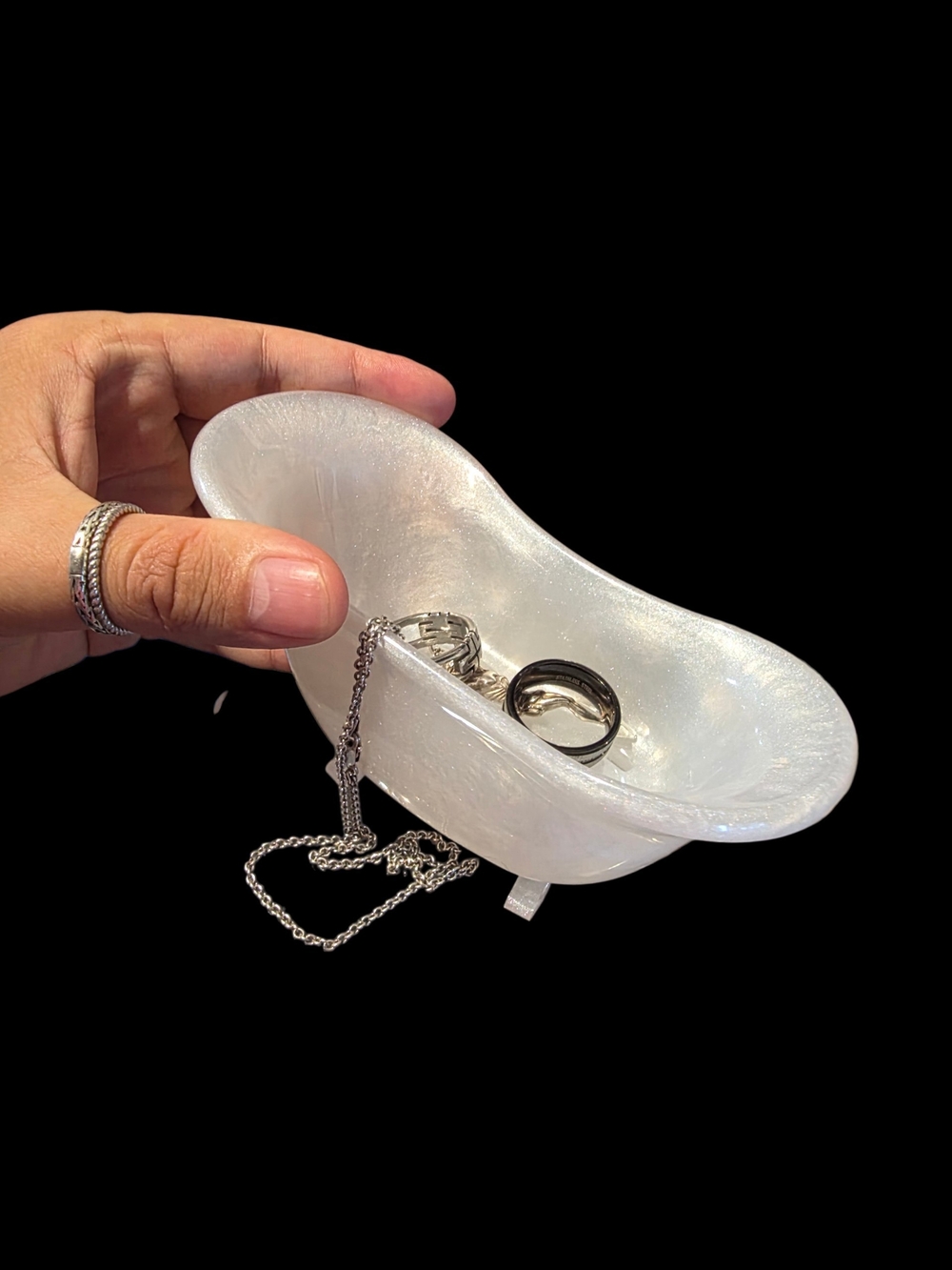 Mini Bathtub In White Resin, Jewelry Box, Change Box - Picture 2 of 5